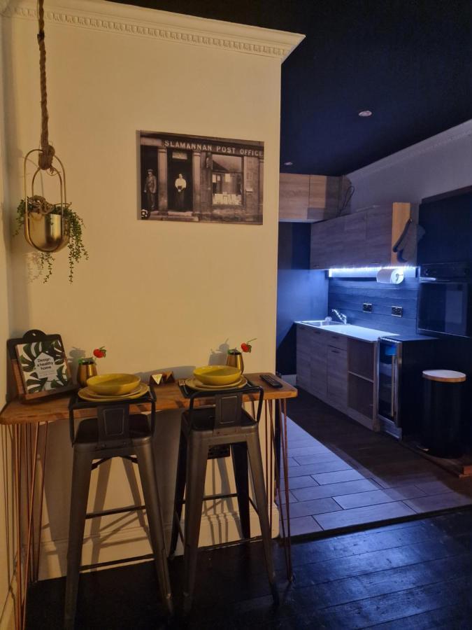 The Penny Black Apartment With Indoor Hot Tub Slamannan Exteriör bild